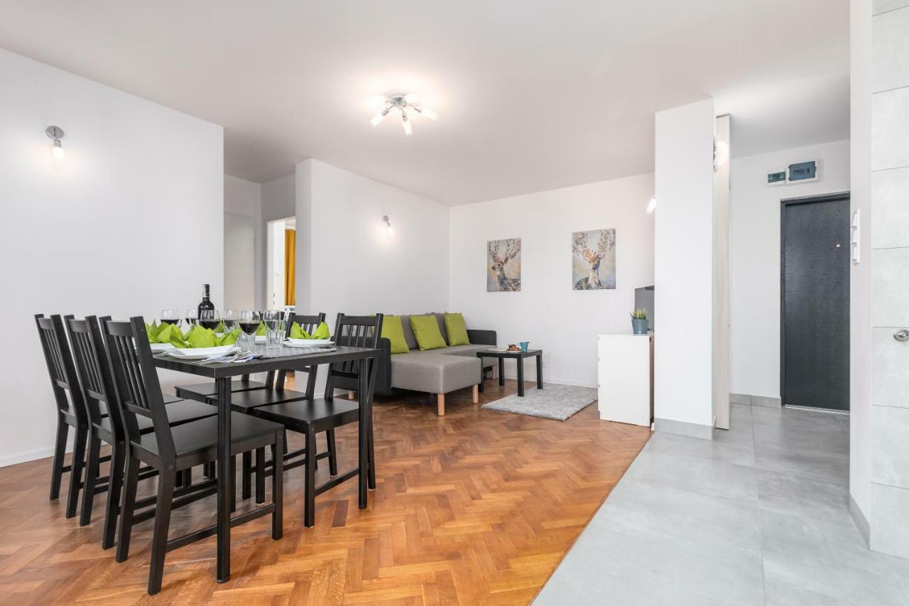 Apartaments Solec 79 By Noclegi Renters Warschau Buitenkant foto