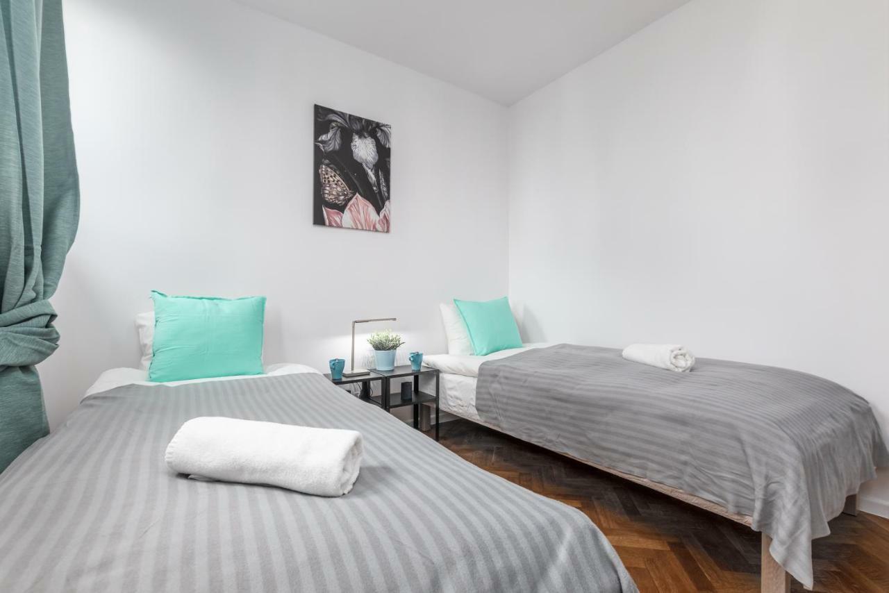 Apartaments Solec 79 By Noclegi Renters Warschau Buitenkant foto